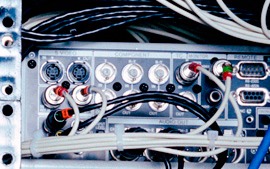 imageye___-_imgi_9_instalaciones-eléctricas-home